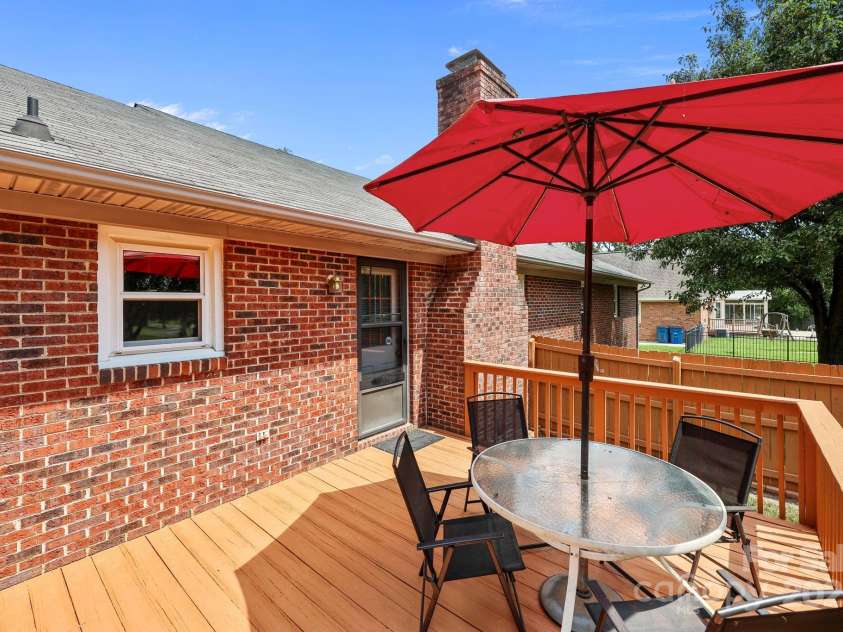 8613 Middleton Circle, Harrisburg, NC 28075.  MLS# CAR4290383, YatesRealty ID 33698. 