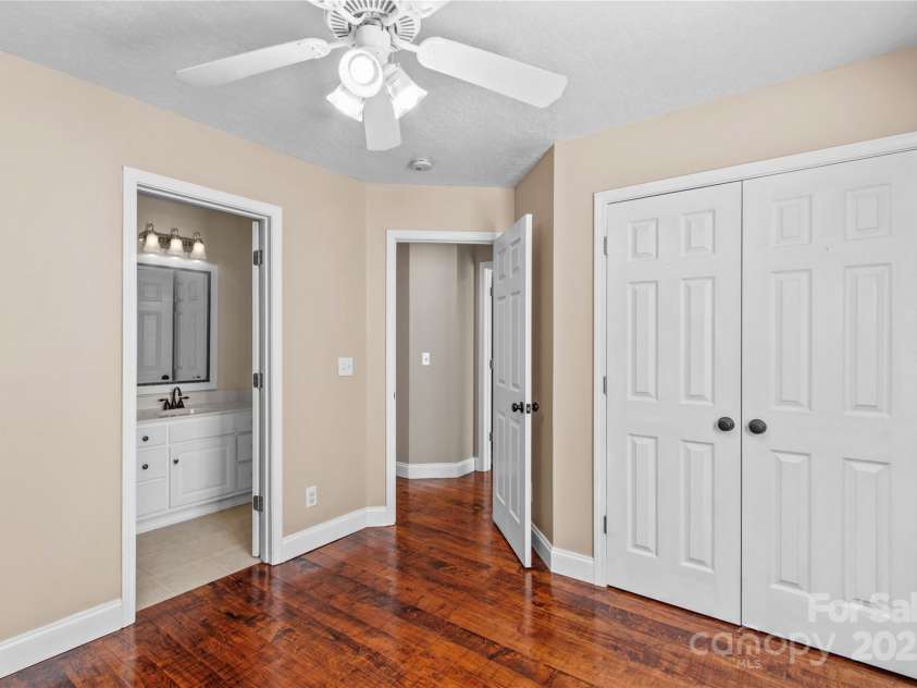 215 Meadow Lake Drive, Salisbury, NC 28146.  MLS# CAR4291335, YatesRealty ID 33699. 