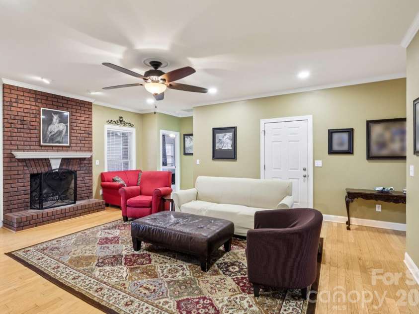 305 Wendover Drive, Locust, NC 28097.  MLS# CAR4397480, YatesRealty ID 33699. 