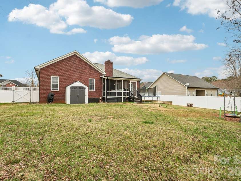 305 Wendover Drive, Locust, NC 28097.  MLS# CAR4397480, YatesRealty ID 33699. 