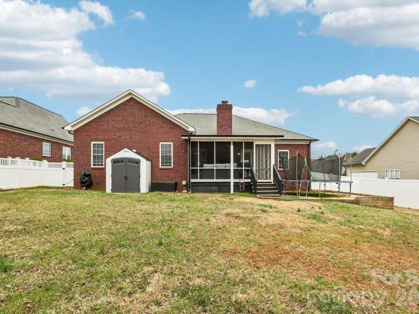305 Wendover Drive, Locust, NC 28097.  MLS# CAR4397480, YatesRealty ID 33699. 