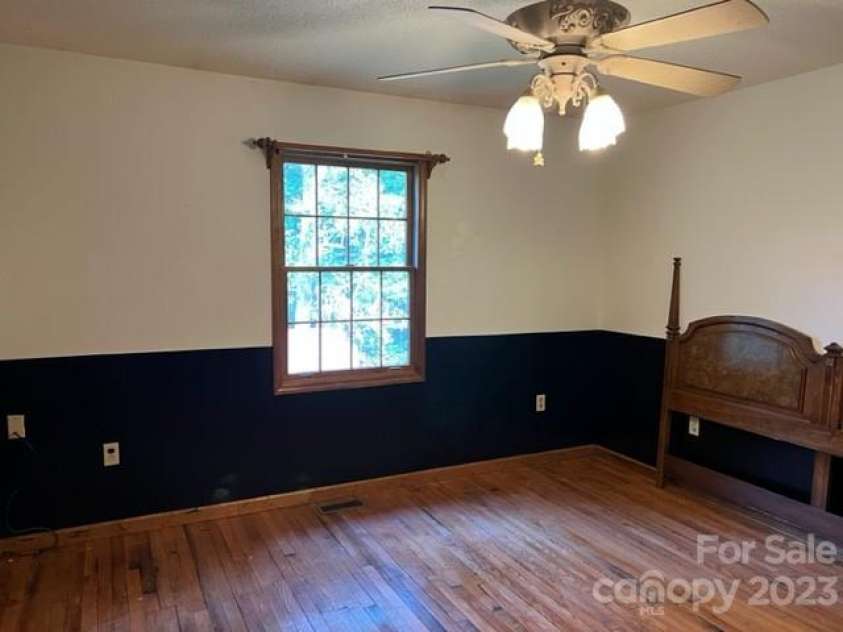 2752 Old Highway 221 None, Marion, NC 28752.  MLS# CAR4074622, YatesRealty ID 337. 