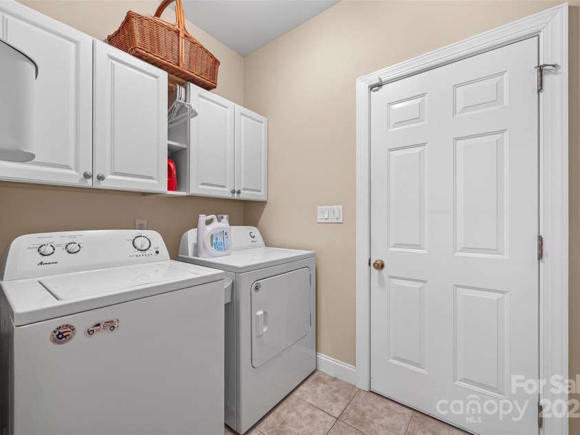 5916 Newell Drive, Monroe, NC 28112.  MLS# CAR4320671, YatesRealty ID 337. LAUNDRY ROOM