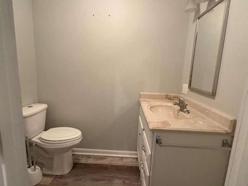 110 Davis Street, Dallas, NC 28034.  MLS# CAR4285935, YatesRealty ID 3370. 