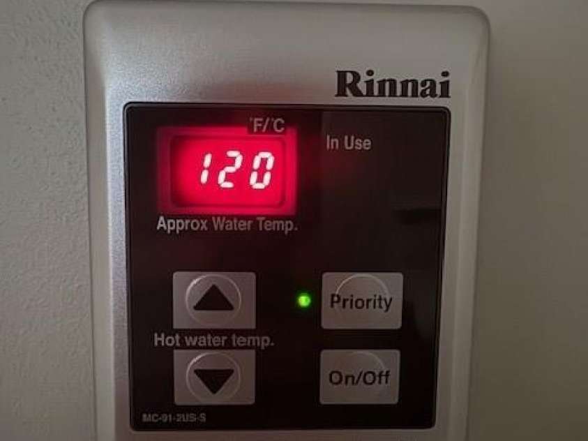 110 Davis Street, Dallas, NC 28034.  MLS# CAR4285935, YatesRealty ID 3370. 