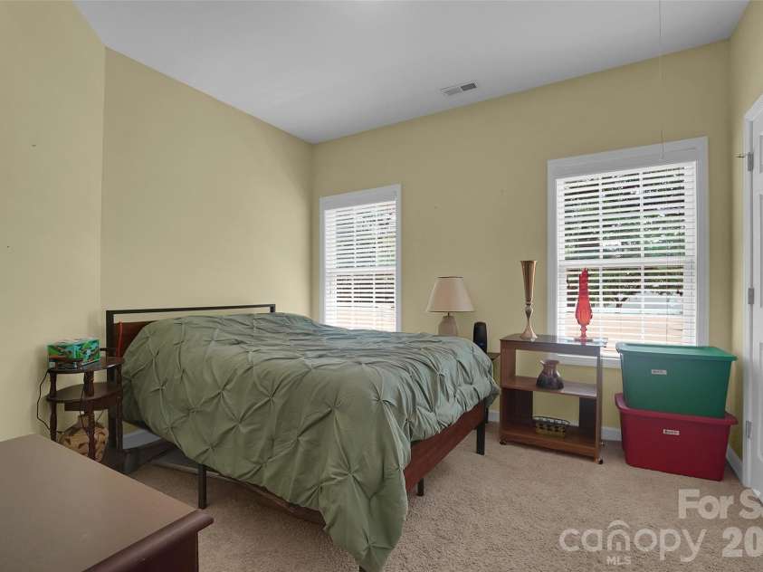 309 Mill Road, Charlotte, NC 28216.  MLS# CAR4391163, YatesRealty ID 33700. 