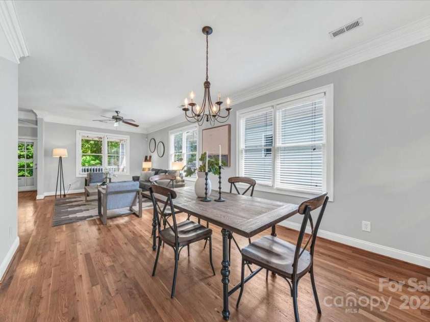 901 Woodruff Place, Charlotte, NC 28208.  MLS# CAR4293979, YatesRealty ID 33700. 