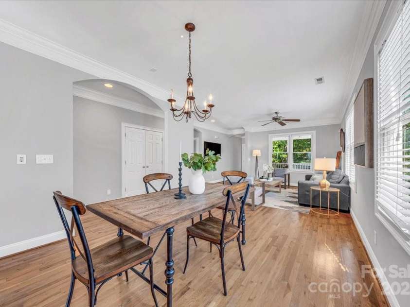 901 Woodruff Place, Charlotte, NC 28208.  MLS# CAR4293979, YatesRealty ID 33700. 
