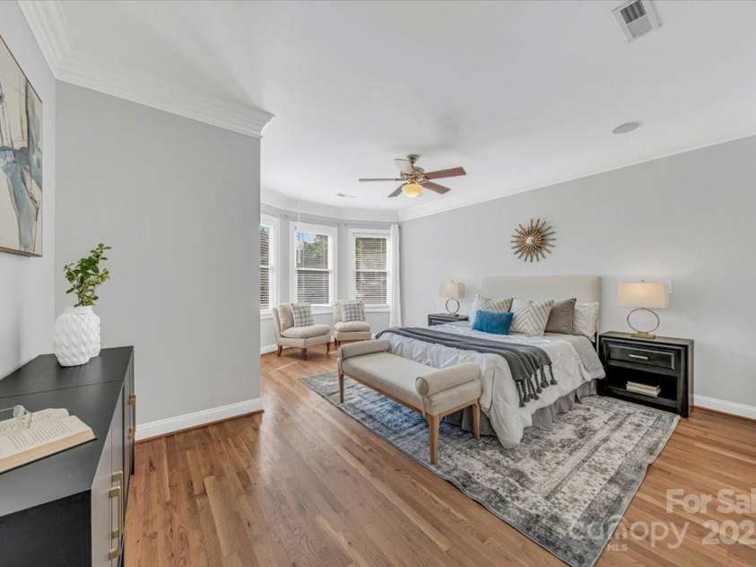 901 Woodruff Place, Charlotte, NC 28208.  MLS# CAR4293979, YatesRealty ID 33700. 