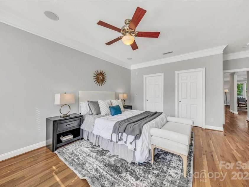 901 Woodruff Place, Charlotte, NC 28208.  MLS# CAR4293979, YatesRealty ID 33700. 