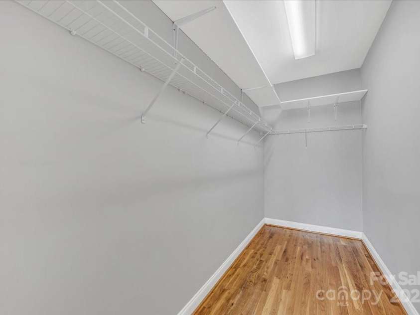 901 Woodruff Place, Charlotte, NC 28208.  MLS# CAR4293979, YatesRealty ID 33700. 