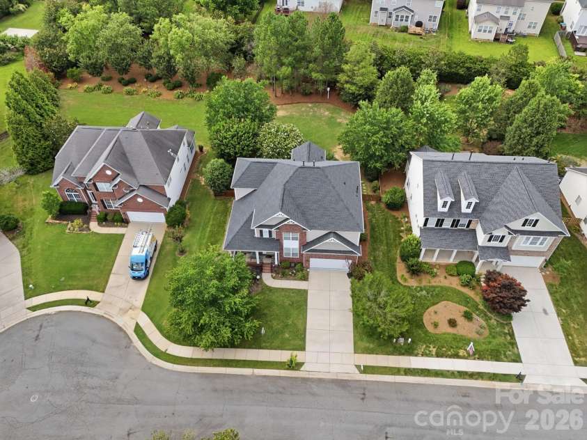 8120 Madrigal Court, Waxhaw, NC 28173.  MLS# CAR4394851, YatesRealty ID 33702. 