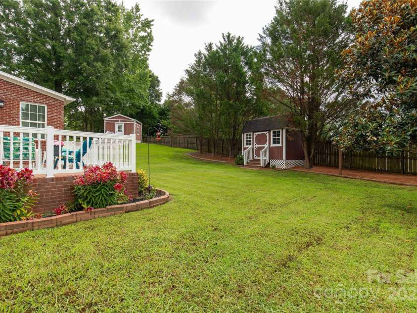 204 Victoria Circle, York, SC 29745.  MLS# CAR4277336, YatesRealty ID 33703. 