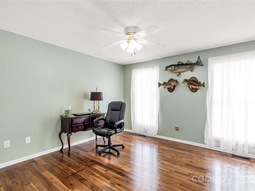 204 Victoria Circle, York, SC 29745.  MLS# CAR4277336, YatesRealty ID 33703. 