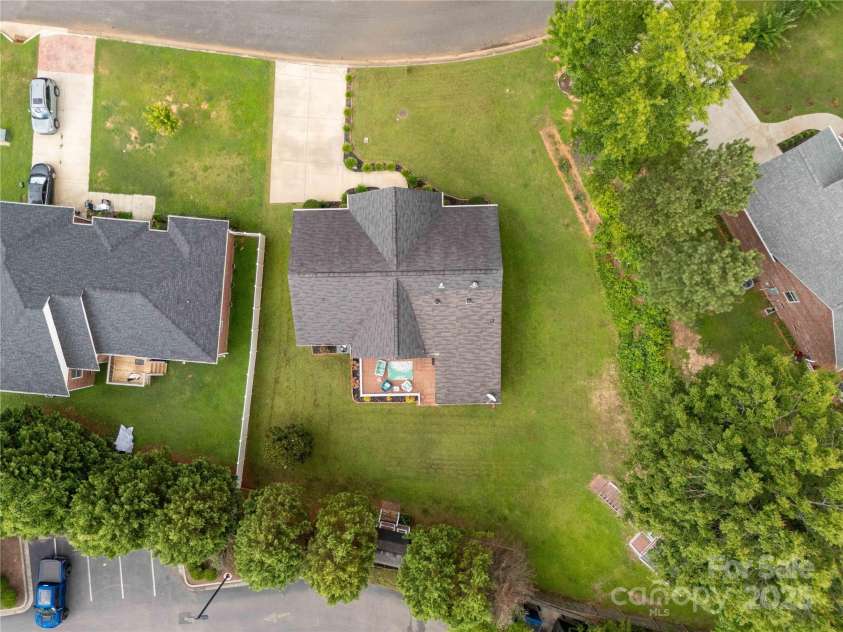 204 Victoria Circle, York, SC 29745.  MLS# CAR4277336, YatesRealty ID 33703. 