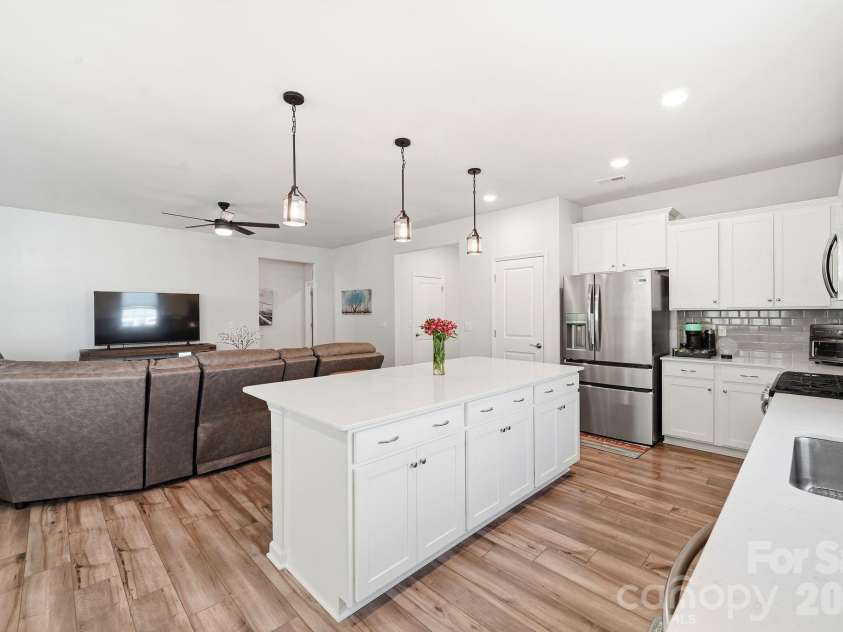 4756 Maiden Creek Way, Maiden, NC 28650.  MLS# CAR4397811, YatesRealty ID 33703. 