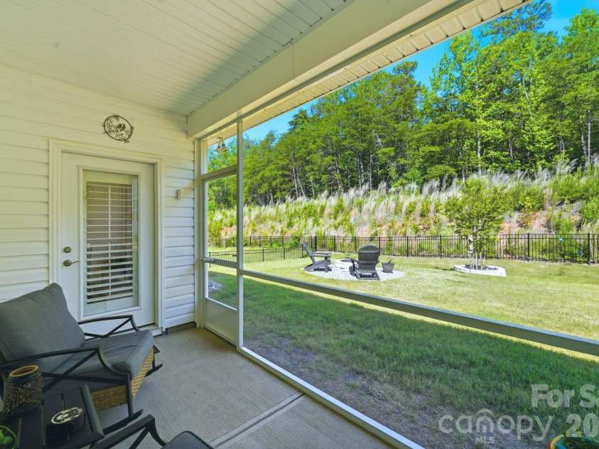 4756 Maiden Creek Way, Maiden, NC 28650.  MLS# CAR4397811, YatesRealty ID 33703. 