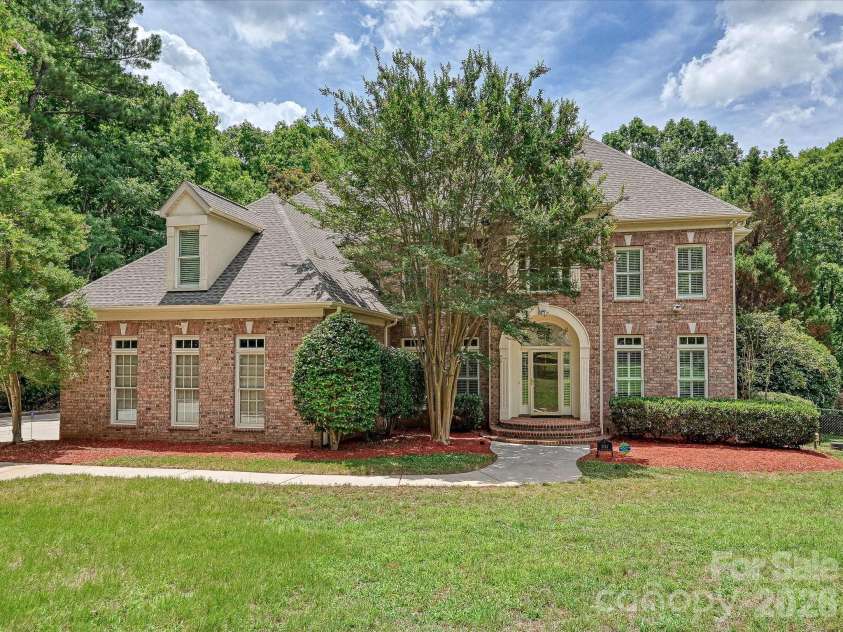 2744 Pinewood Road, Chester, SC 29706.  MLS# CAR4394276, YatesRealty ID 33704. 