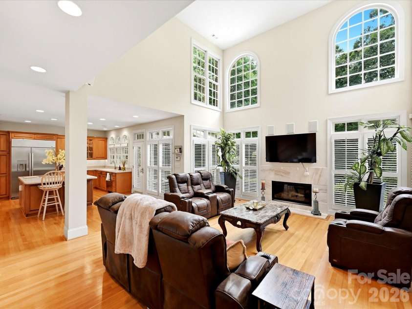 2744 Pinewood Road, Chester, SC 29706.  MLS# CAR4394276, YatesRealty ID 33704. 