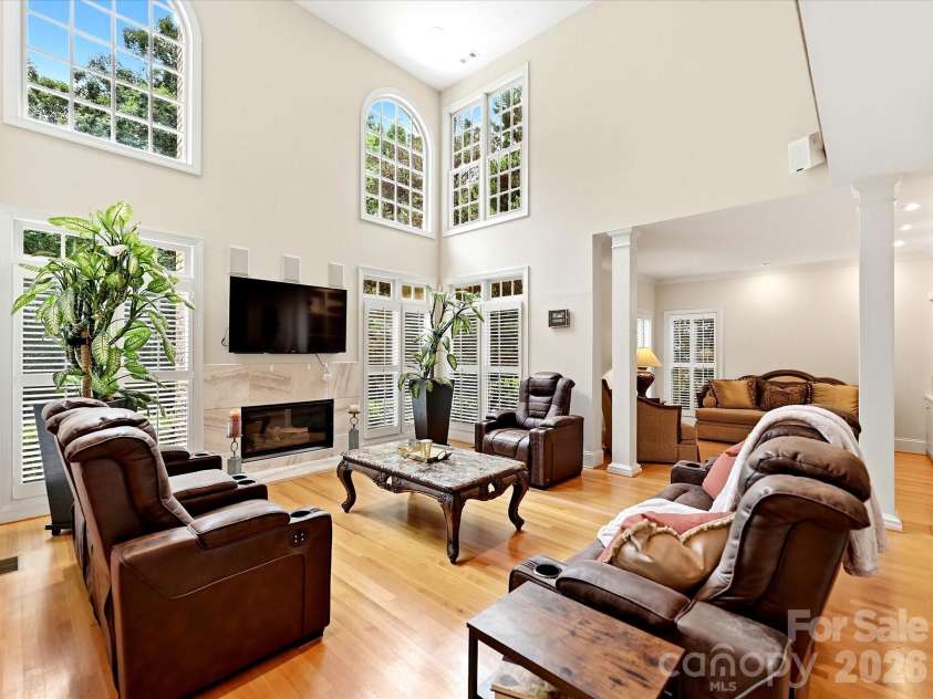 2744 Pinewood Road, Chester, SC 29706.  MLS# CAR4394276, YatesRealty ID 33704. 