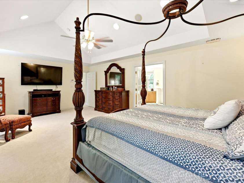 2744 Pinewood Road, Chester, SC 29706.  MLS# CAR4394276, YatesRealty ID 33704. 