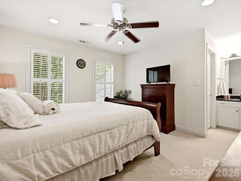 2744 Pinewood Road, Chester, SC 29706.  MLS# CAR4394276, YatesRealty ID 33704. 