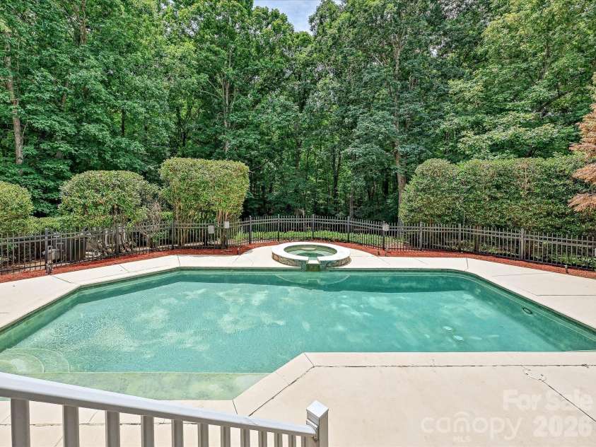 2744 Pinewood Road, Chester, SC 29706.  MLS# CAR4394276, YatesRealty ID 33704. 