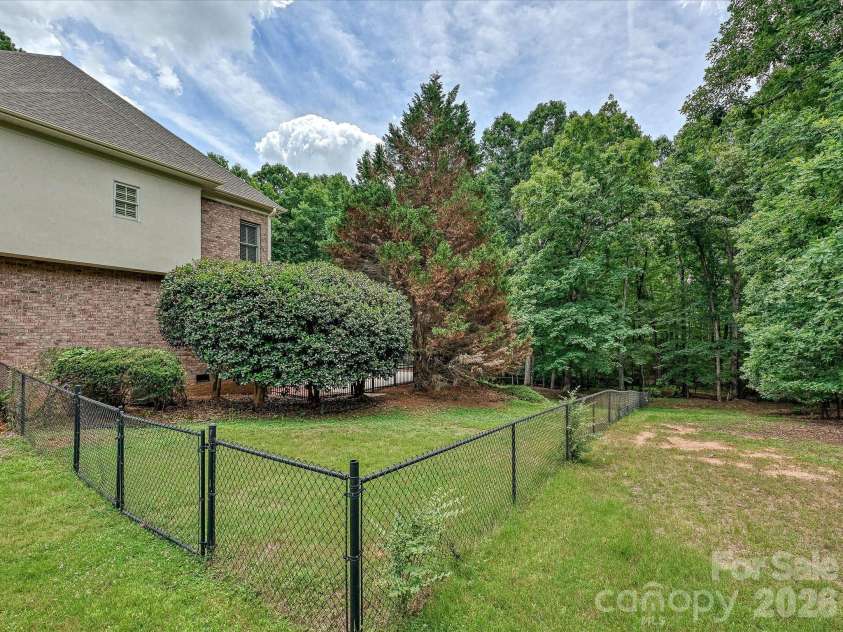 2744 Pinewood Road, Chester, SC 29706.  MLS# CAR4394276, YatesRealty ID 33704. 