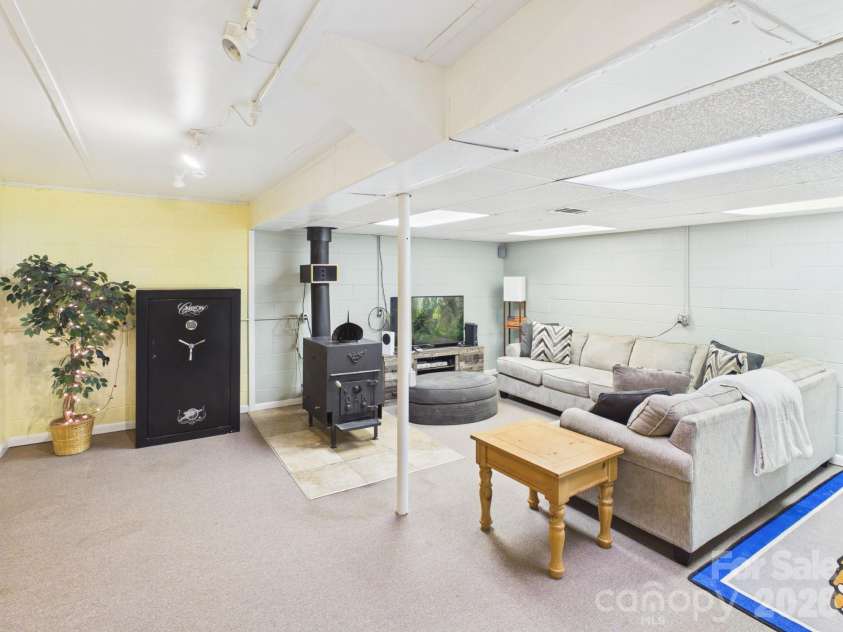 19 Pinecrest Court, Taylorsville, NC 28681.  MLS# CAR4388793, YatesRealty ID 33705. Flex space/Basement