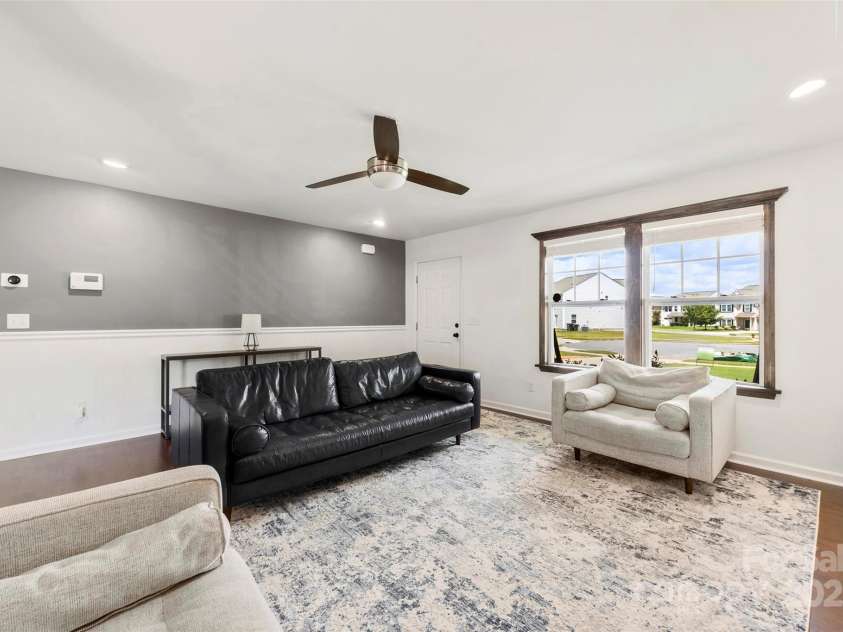 819 Spencer Lane, Kannapolis, NC 28081.  MLS# CAR4281758, YatesRealty ID 33705. 