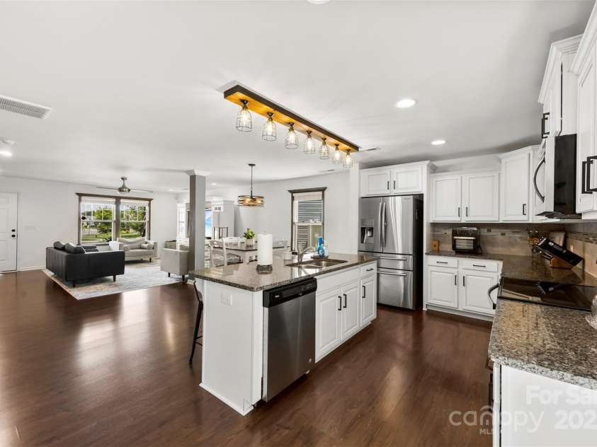 819 Spencer Lane, Kannapolis, NC 28081.  MLS# CAR4281758, YatesRealty ID 33705. 