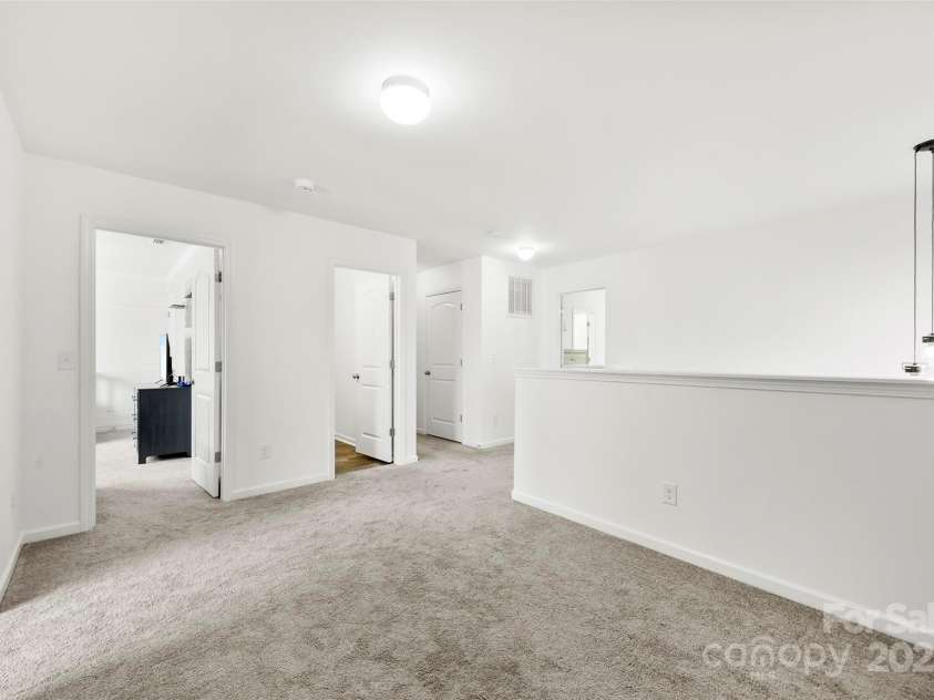 819 Spencer Lane, Kannapolis, NC 28081.  MLS# CAR4281758, YatesRealty ID 33705. 