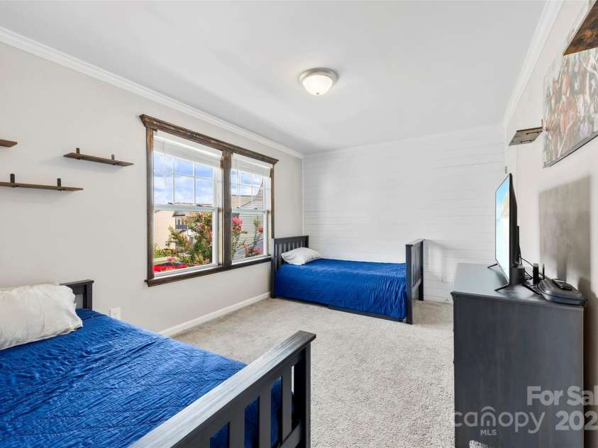 819 Spencer Lane, Kannapolis, NC 28081.  MLS# CAR4281758, YatesRealty ID 33705. 