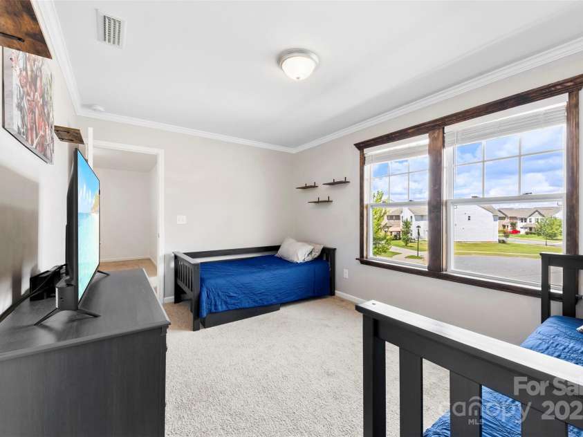 819 Spencer Lane, Kannapolis, NC 28081.  MLS# CAR4281758, YatesRealty ID 33705. 