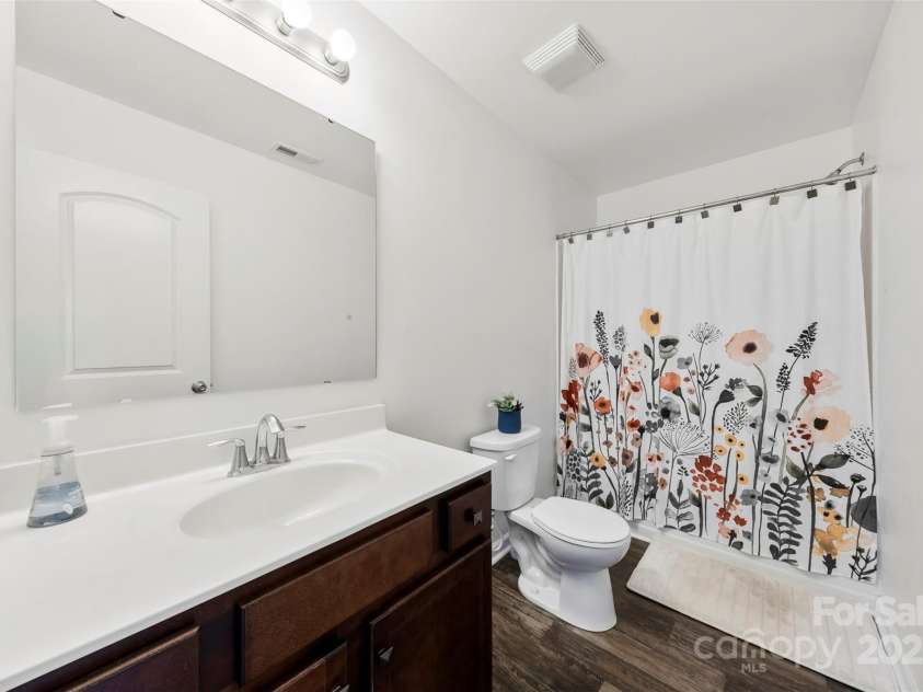 819 Spencer Lane, Kannapolis, NC 28081.  MLS# CAR4281758, YatesRealty ID 33705. 