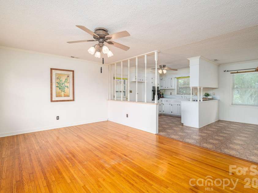 13 Spruce Pine Drive, Belmont, NC 28012.  MLS# CAR4395692, YatesRealty ID 33706. 