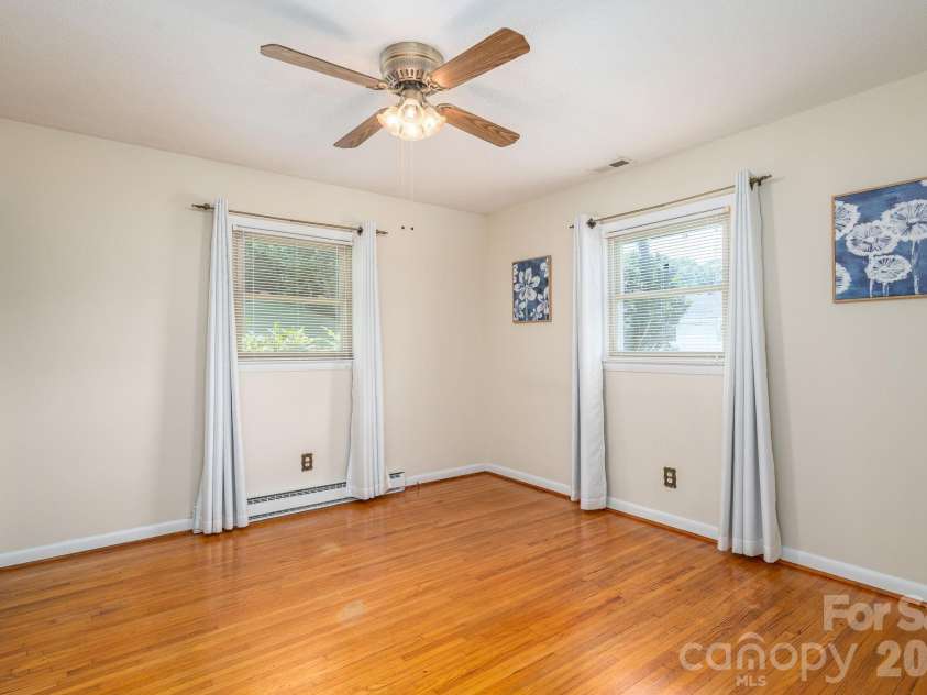 13 Spruce Pine Drive, Belmont, NC 28012.  MLS# CAR4395692, YatesRealty ID 33706. 