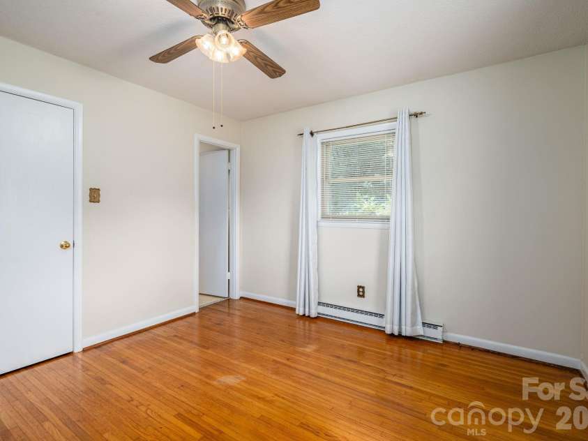 13 Spruce Pine Drive, Belmont, NC 28012.  MLS# CAR4395692, YatesRealty ID 33706. 