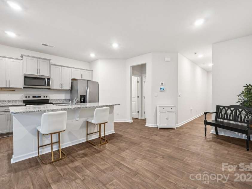 9051 Lowfalls Lane, Charlotte, NC 28216.  MLS# CAR4281925, YatesRealty ID 33706. 