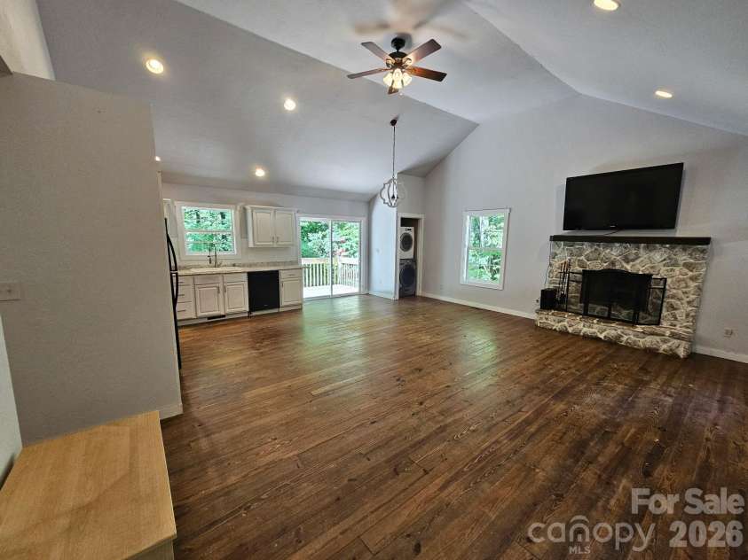 100 Squirrel Lane, Sapphire, NC 28774.  MLS# CAR4395796, YatesRealty ID 33707. 
