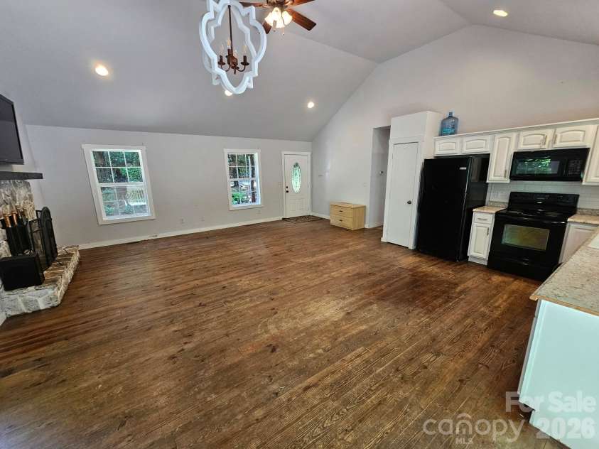 100 Squirrel Lane, Sapphire, NC 28774.  MLS# CAR4395796, YatesRealty ID 33707. 