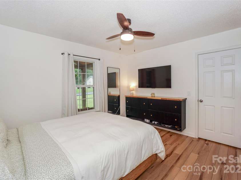 153 Creek Branch Drive, Mooresville, NC 28115.  MLS# CAR4289414, YatesRealty ID 33708. 
