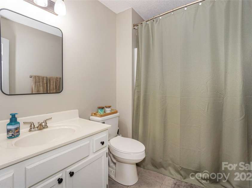 153 Creek Branch Drive, Mooresville, NC 28115.  MLS# CAR4289414, YatesRealty ID 33708. 