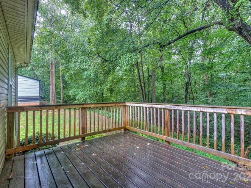 153 Creek Branch Drive, Mooresville, NC 28115.  MLS# CAR4289414, YatesRealty ID 33708. 