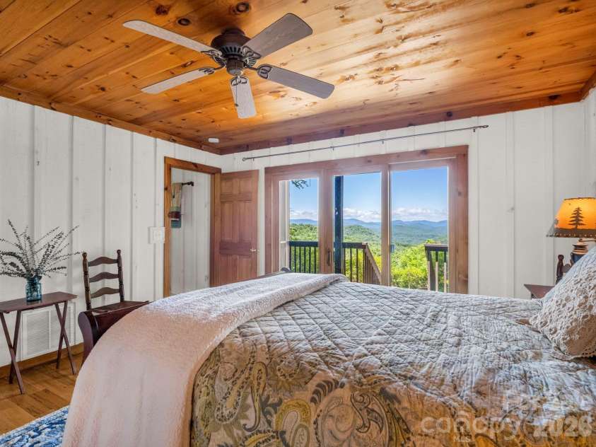 182 Antler Ridge, Rosman, NC 28772.  MLS# CAR4397781, YatesRealty ID 33708. 