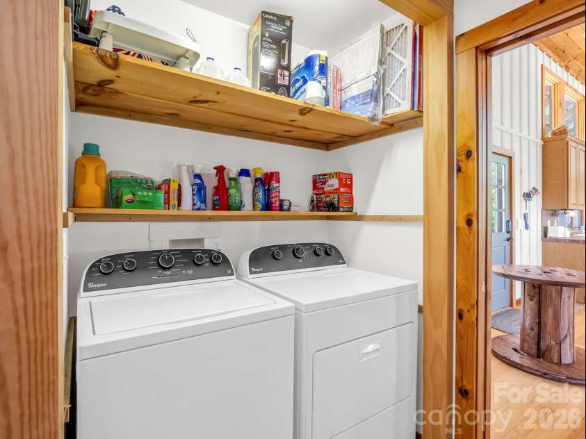 182 Antler Ridge, Rosman, NC 28772.  MLS# CAR4397781, YatesRealty ID 33708. 