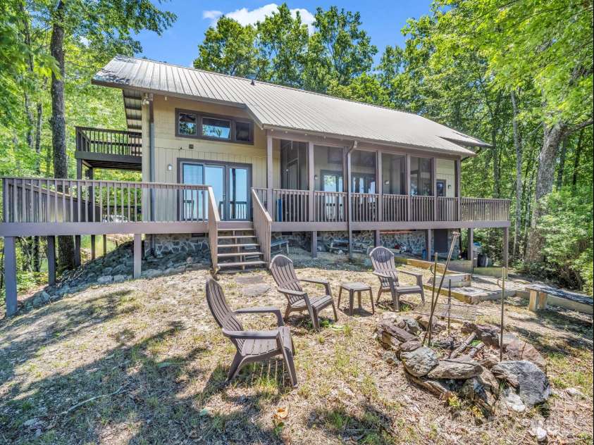 182 Antler Ridge, Rosman, NC 28772.  MLS# CAR4397781, YatesRealty ID 33708. 
