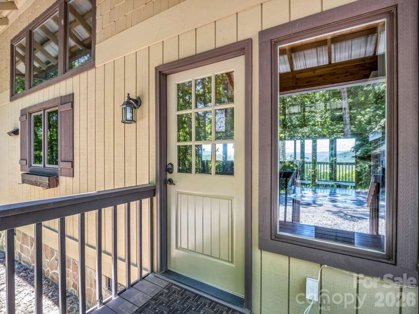 182 Antler Ridge, Rosman, NC 28772.  MLS# CAR4397781, YatesRealty ID 33708. 