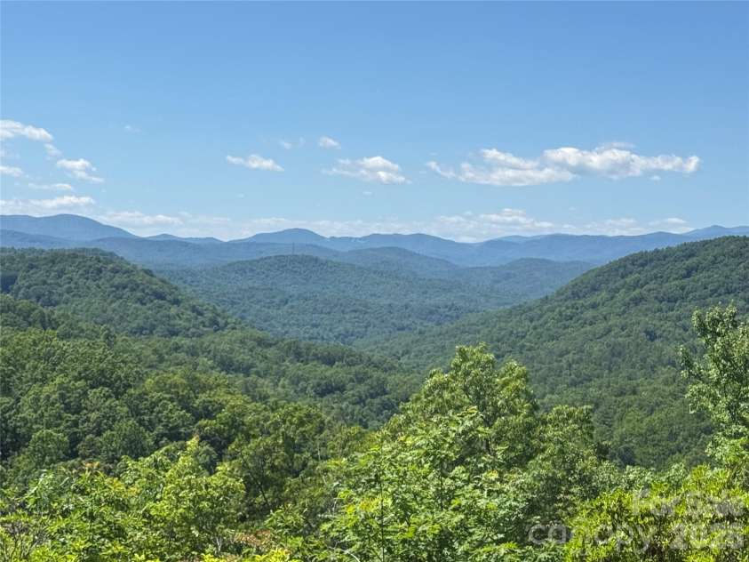 182 Antler Ridge, Rosman, NC 28772.  MLS# CAR4397781, YatesRealty ID 33708. 