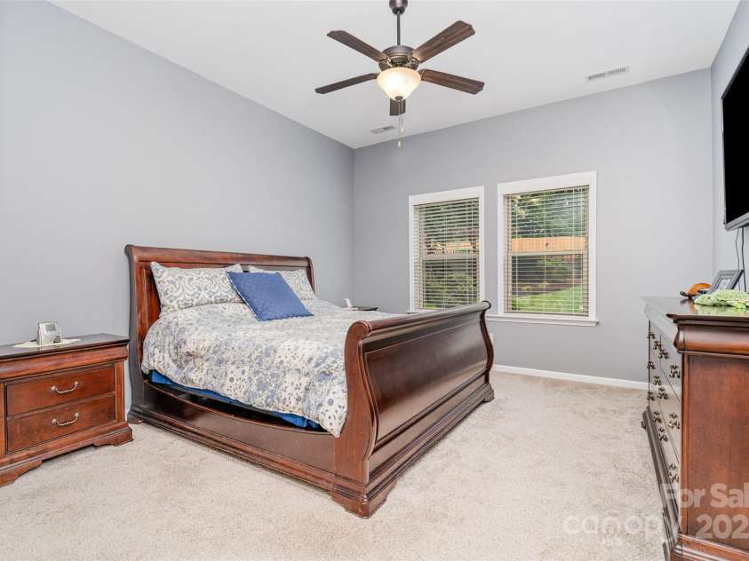 11132 Warfield Avenue, Huntersville, NC 28078.  MLS# CAR4289765, YatesRealty ID 33709. Primary Bedroom